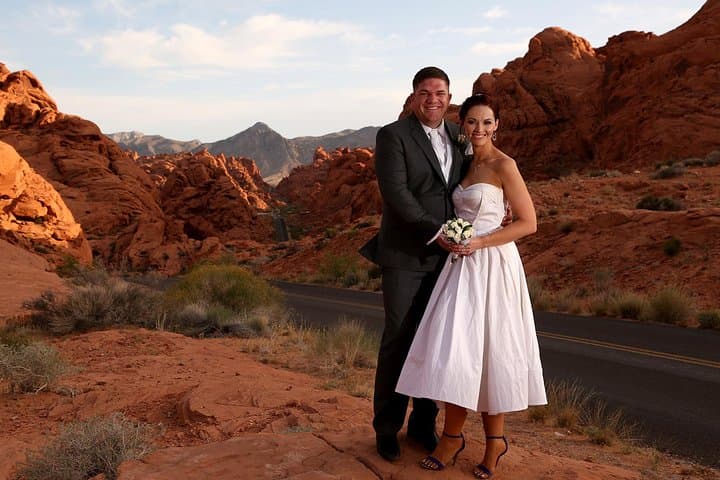 Valley of Fire Wedding Package — Intimate Desert Ceremony Near Las Vegas photo 2