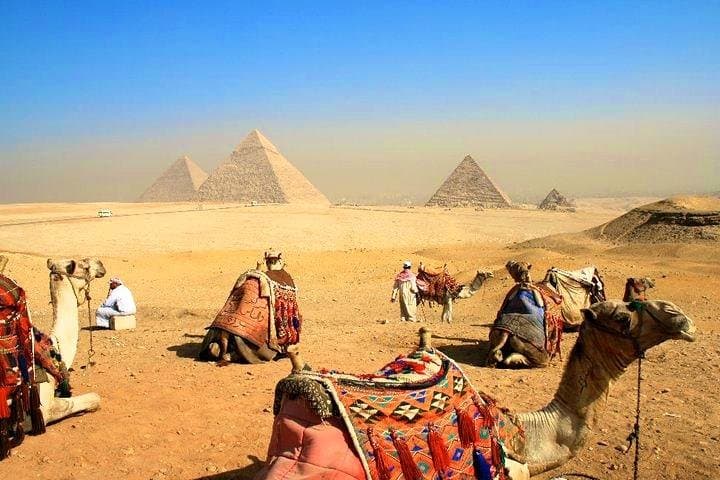 Private 2-Hour Camel Ride at the Giza Pyramids — Sunrise & Sunset Experience photo 3