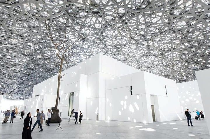 Louvre Abu Dhabi: Private 4‑Hour Visit with Round‑Trip Transfers photo 2
