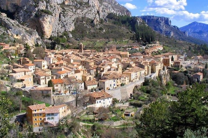 Verdon Gorge Private Tour — Route Napoléon, Castellane & Valensole Lavender