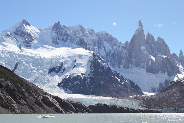 4-Day Trekking Around Fitz Roy and Cerro Torre — Laguna de los Tres & Laguna Torre photo 2