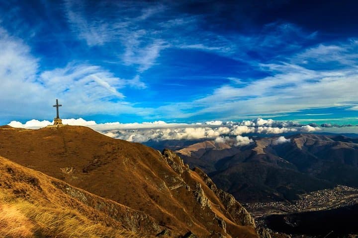 Bucegi Day Hike and Peleș Castle: Private Day Trip from Bucharest photo 2