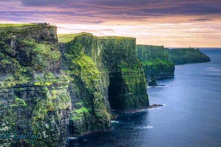 Aran Islands, Cliffs of Moher & Doolin Cruise: Day Trip from Galway