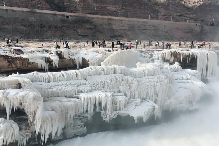Hukou Waterfall Day Trip from Xi'an: Private Tour to China's Mighty Yellow River Falls photo 2