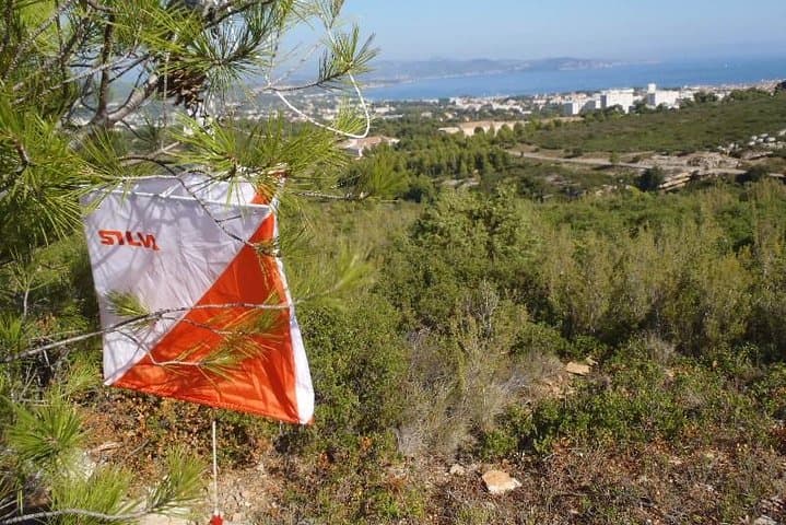 Orientation Race in Provence: Half-Day Navigation Adventure in the Calanques and Sainte-Victoire