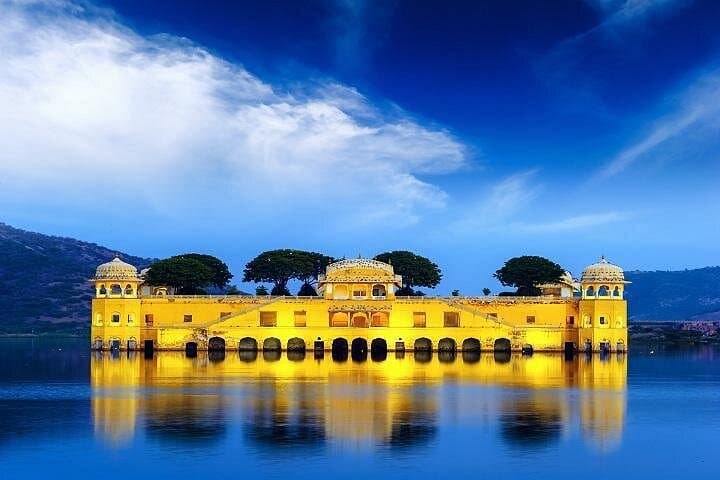 Private 6-Day Golden Triangle Tour: Delhi, Agra & Jaipur Heritage Experience