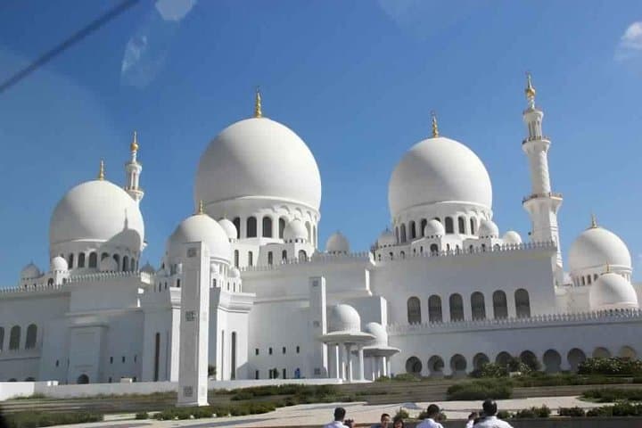 Abu Dhabi Full-Day City Tour and Night Dhow Dinner Cruise