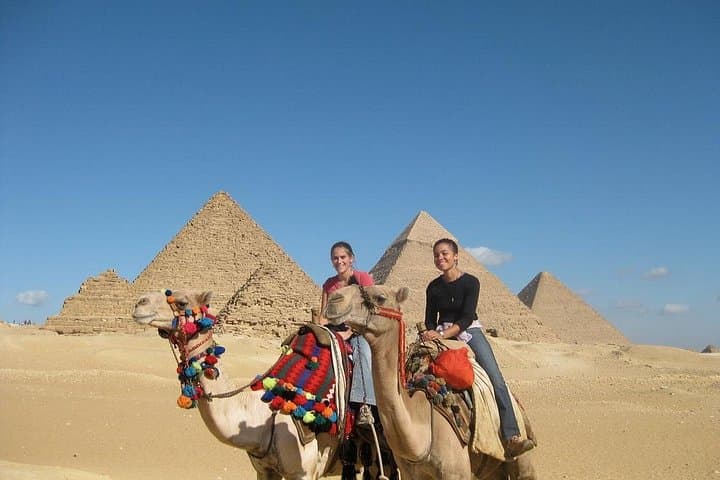 Aswan to Cairo Private Day Tour — Giza Pyramids, Egyptian Museum & Khan el-Khalili photo 3