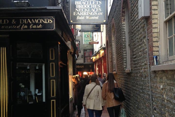 Secrets of the Lanes: Brighton Walking Tour of Historic Alleys photo 3