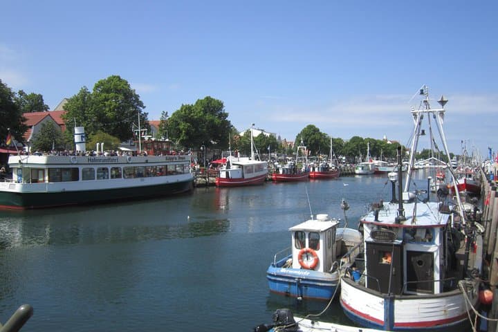 Rostock to Berlin Private Day Tour: Warnemuende Shore Excursion