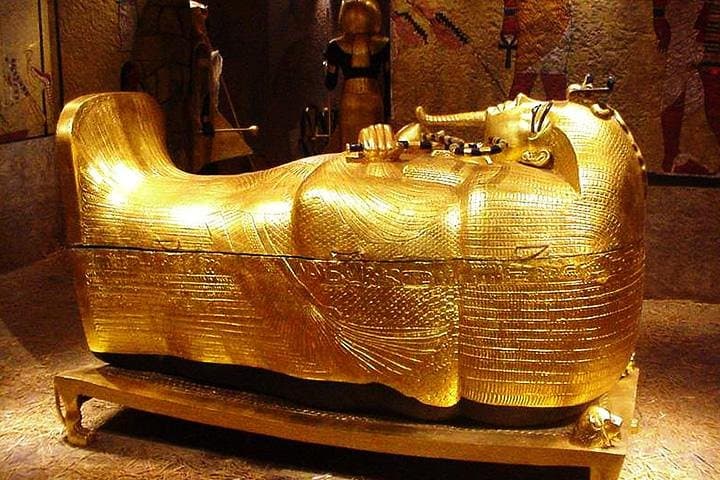 Cairo in a Day: Flight from Luxor to the Pyramids, Sphinx & Grand Egyptian Museum