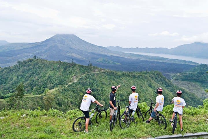 Downhill Cycling from Mount Batur: 16km Bali Mountain Bike Tour photo 1