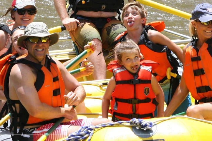 Glenwood Springs Short and Mild Rafting Trip — Family-Friendly Colorado River Float photo 2