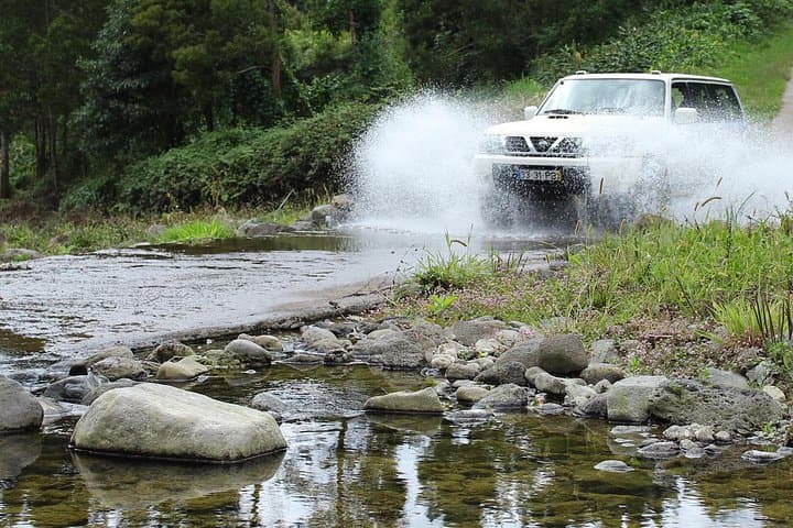Wild Lakes 4x4 Tour in São Miguel: Jeep Safari and Congro Walking Tour photo 2