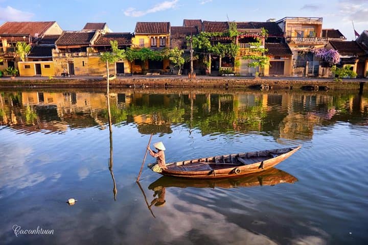Hoi An Old Town Walking Tour and Local Food Experience photo 2