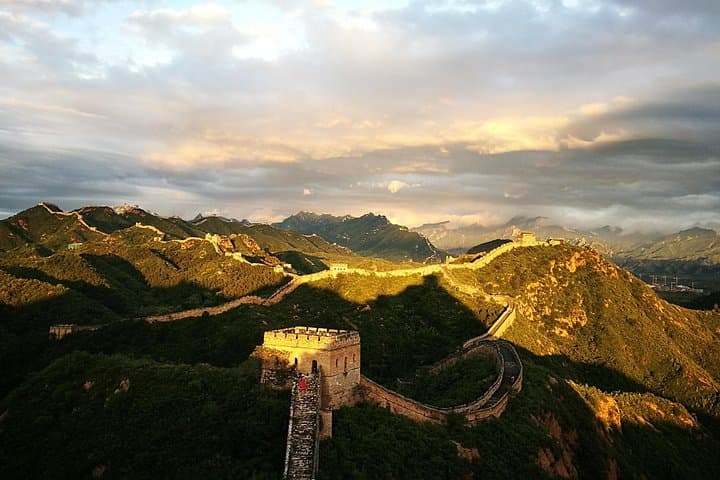 Private Jinshanling Great Wall Trek with Gubei Water Town Day Trip from Beijing photo 2