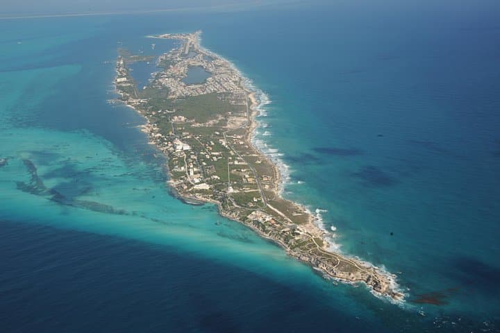 Playa del Carmen to Isla Mujeres: Private Full‑Day Snorkeling Tour photo 1