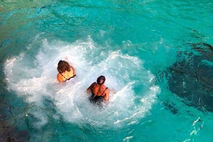 Negril Beach & Rick's Cafe Tour — Sunset, Cliffs, and Seven-Mile Swim photo 3