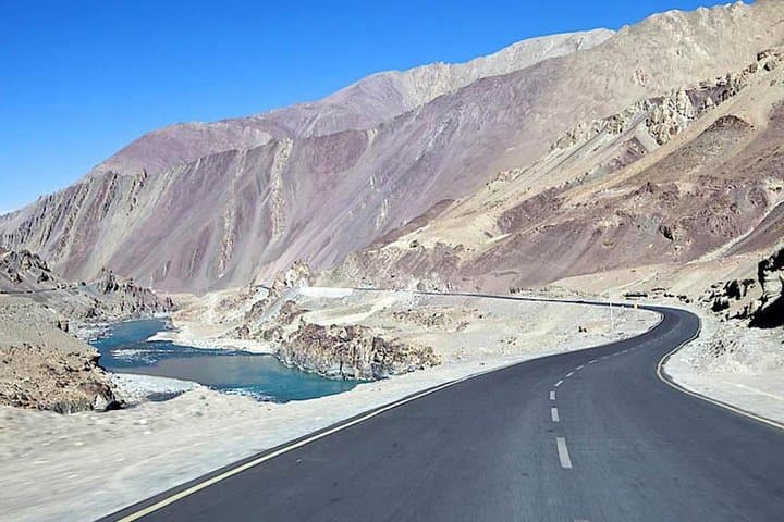 Amazing Ladakh: 7-Day Leh, Nubra & Pangong High-Altitude Circuit photo 2