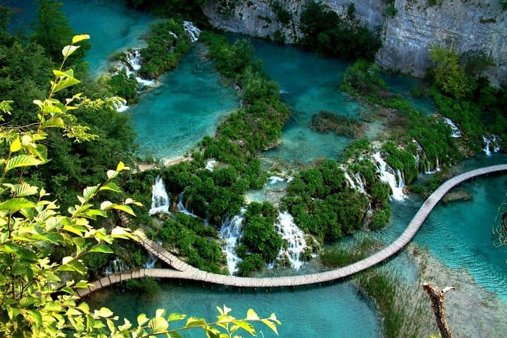 Plitvice Lakes Private Guided Tour from Zadar: Full-Day Guide to Waterfalls, Walkways & Logistics