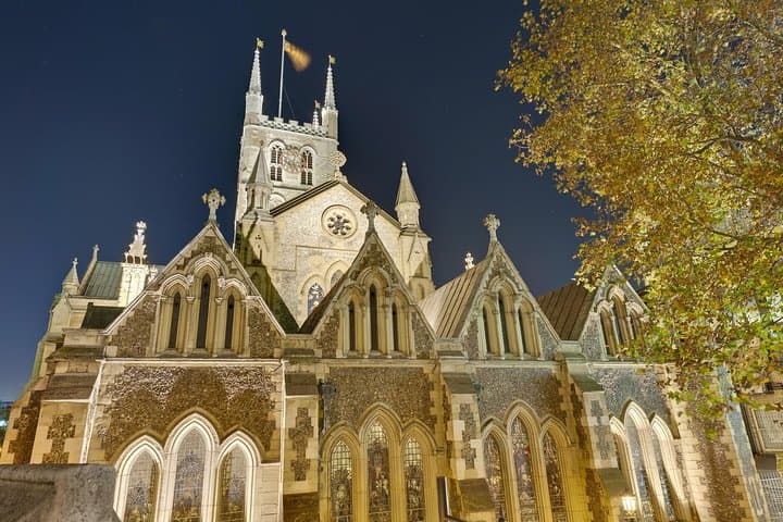 London Bridge Ghost Walk: Haunted Southwark Night Tour photo 2