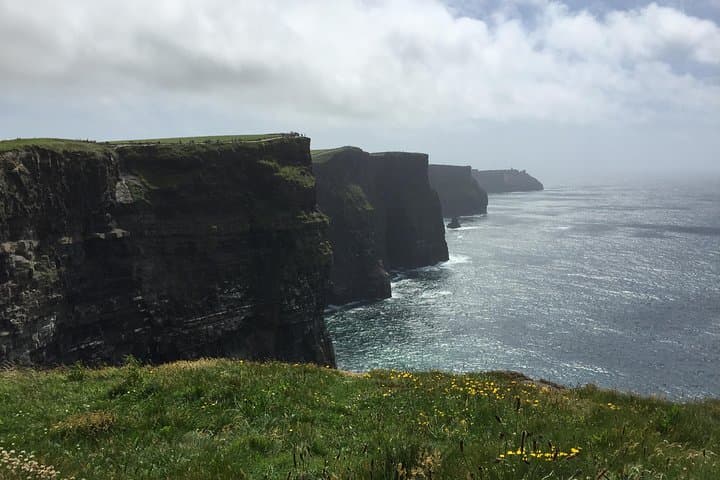 Day Trip to the Cliffs of Moher from Killarney: Burren, Bunratty & Doolin Highlights