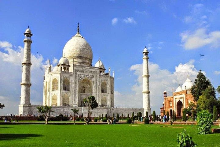 Golden Triangle with Haridwar & Rishikesh — 6-Day Delhi‑Agra‑Jaipur Spiritual and Cultural Road Tour photo 2