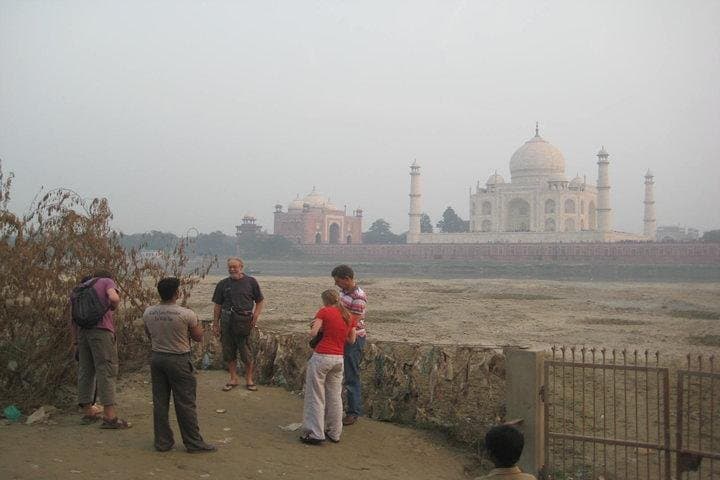 Witness Hindu Cremation Rituals Near the Taj Mahal — Cultural Tour in Agra photo 2