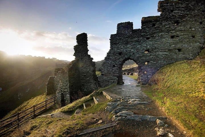 King Arthur's Cornwall: 2-Day Tintagel, Boscastle & Dartmoor Tour from Glastonbury