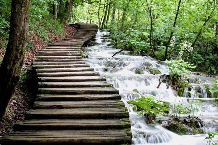 Plitvice Lakes Day Trip from Split or Trogir — Small-Group Guided Tour photo 2