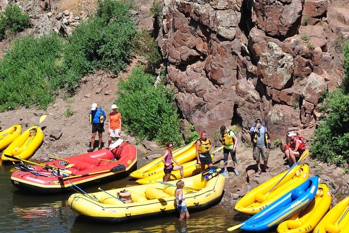 Upper Colorado Full-Day Scenic Float from Kremmling — Gentle Class II River Run