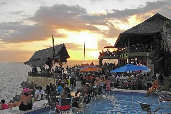 Explore Negril: From Seven Mile Beach to Cliff Diving Adventures photo 6