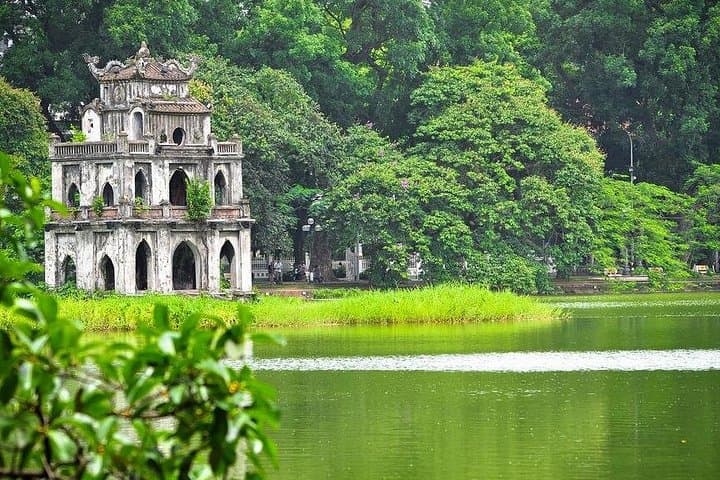 Hanoi Half-Day Highlights: Ho Chi Minh Mausoleum, Cyclo Ride & Hoa Lo Prison photo 2