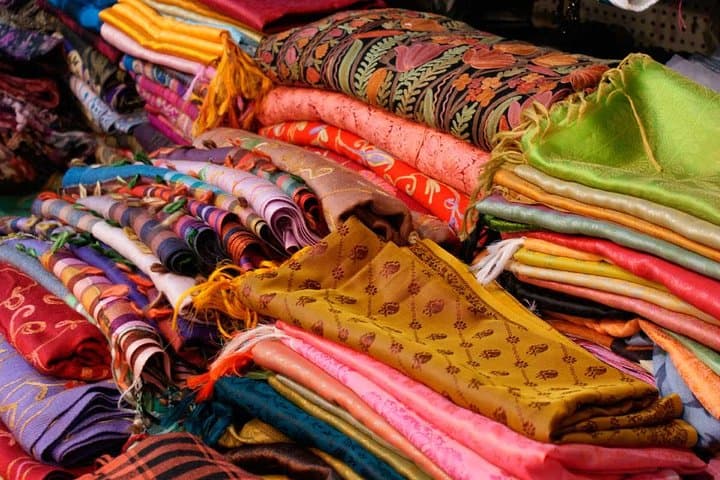 Hanoi Pottery & Silk Villages Full-Day Tour with Puppet Show photo 3