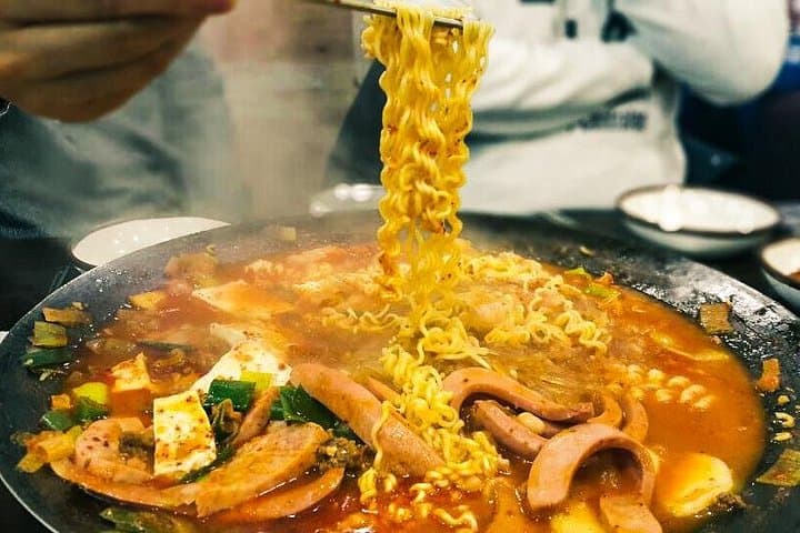 Seoul Night Food Tour: Jongno Barbecue, Budae-jjigae & Tea Tasting photo 2