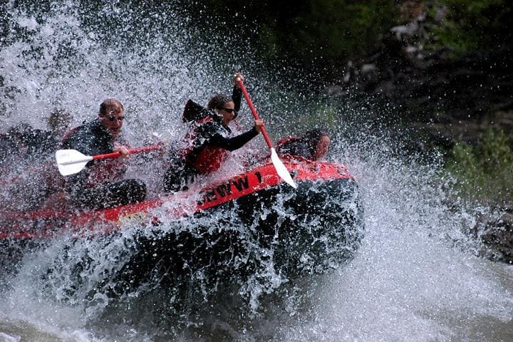 Jackson Hole Whitewater Rafting on the Snake River — 8-Mile Class III Adventure photo 2