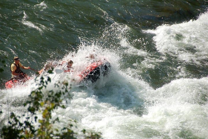 Jackson Hole Snake River 8-Mile Small-Boat Whitewater Trip photo 2