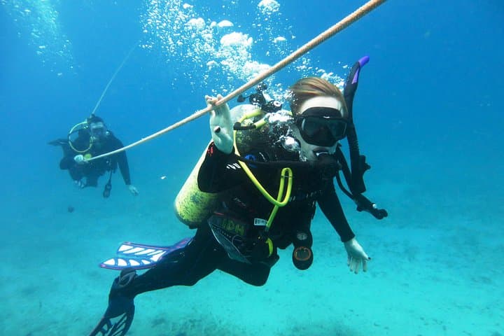 Open Water Scuba Certification in Oahu: SSI Course from Waikiki