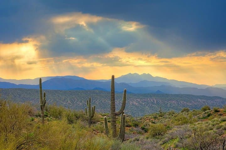 Sedona Outlaw Trail 4x4 Tour: 3-Hour Western Canyons Jeep Adventure photo 3