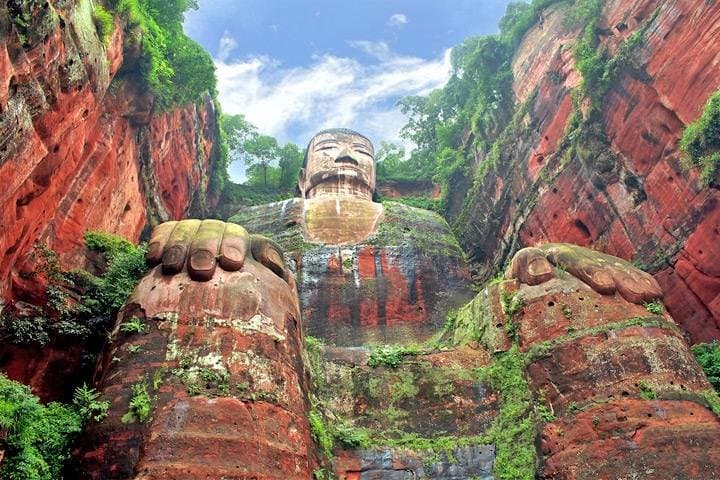 Chengdu Pandas, Leshan Giant Buddha & Mount Emei 2-Day Tour photo 2