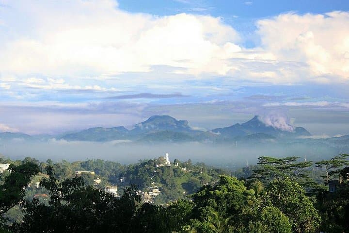 bike-hanthana-tea-plantation-kandy-cycling-tour photo 3
