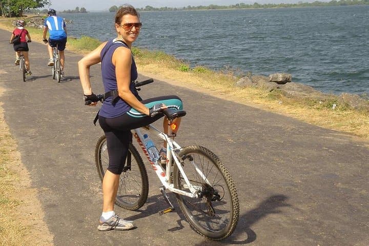 Cycling Through Negombo's Traditional Fishing Villages photo 3