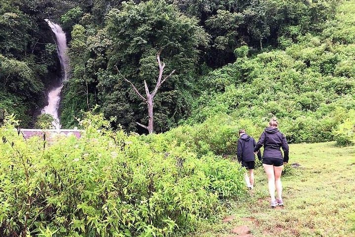 Waterfall Hunt Hiking Tour from Kandy: Rahas Ella & Hulu Ella photo 4