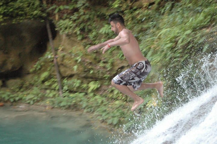 Ocho Rios Highlight Tour: Climb Dunn's River Falls & Explore Local Sights photo 2