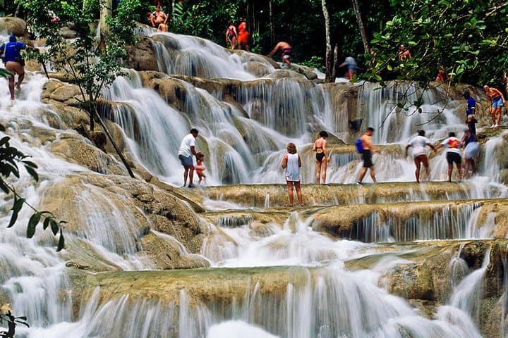 Ocho Rios Highlight Tour: Climb Dunn's River Falls & Explore Local Sights