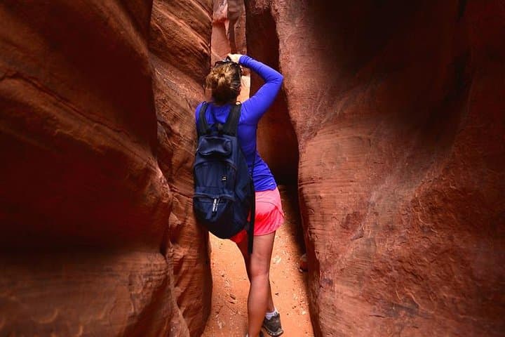 Exploring Wire Pass Slot Canyon: A Photographic Hiking Adventure Near Kanab