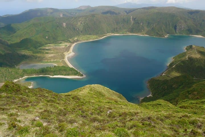 Half-Day Jeep Tour to Lagoa do Fogo from Ponta Delgada — 4WD Trails and Caldeira Views photo 4