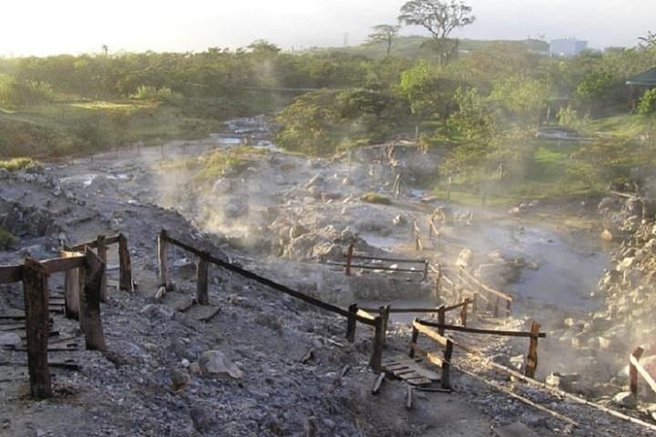 Miravalles Geothermal Tour: Hot Springs, Mud Baths & Hanging Bridges from Guanacaste photo 2