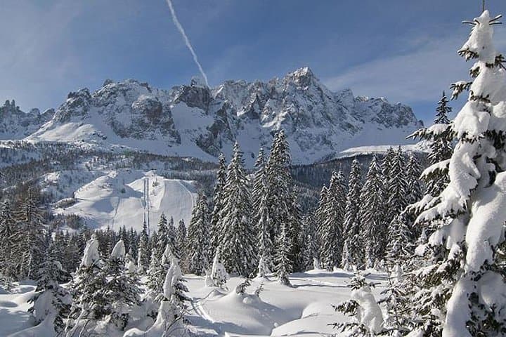 Ski the Sesto Dolomites: Full-Day Giro delle Cime from Cortina