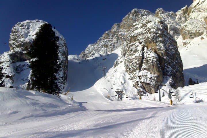 Ski the Tofana: Guided Tour from Cortina d'Ampezzo on Olympic Slopes